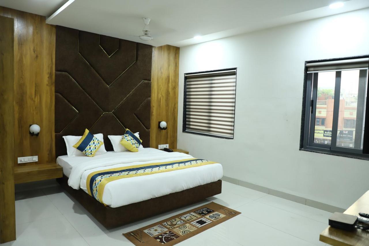 Hotel Singhnature Khandwa エクステリア 写真