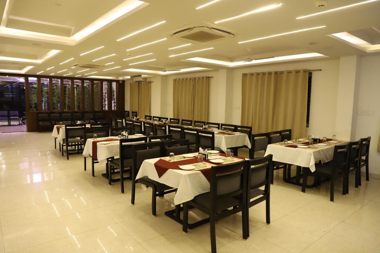 Hotel Singhnature Khandwa エクステリア 写真