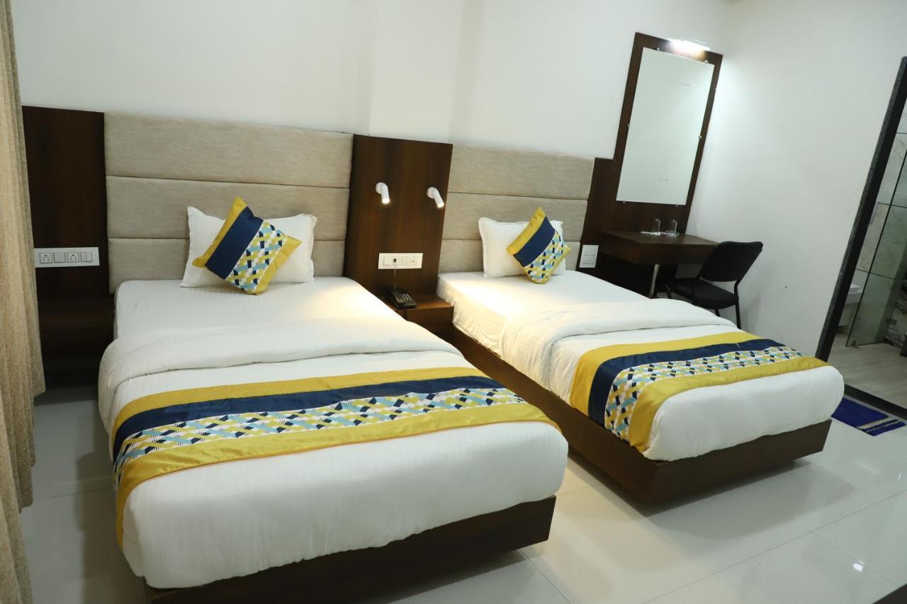 Hotel Singhnature Khandwa エクステリア 写真