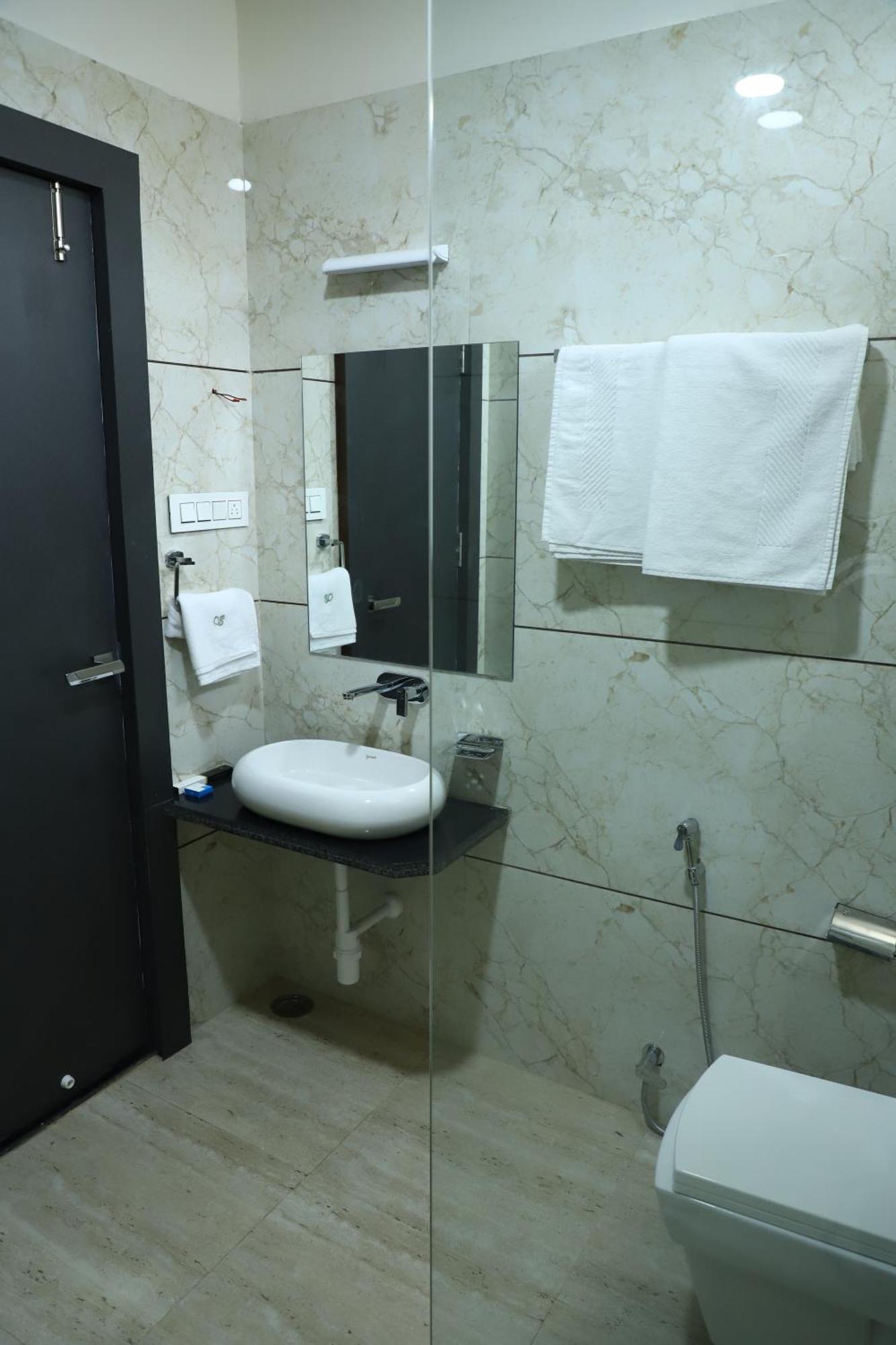 Hotel Singhnature Khandwa エクステリア 写真