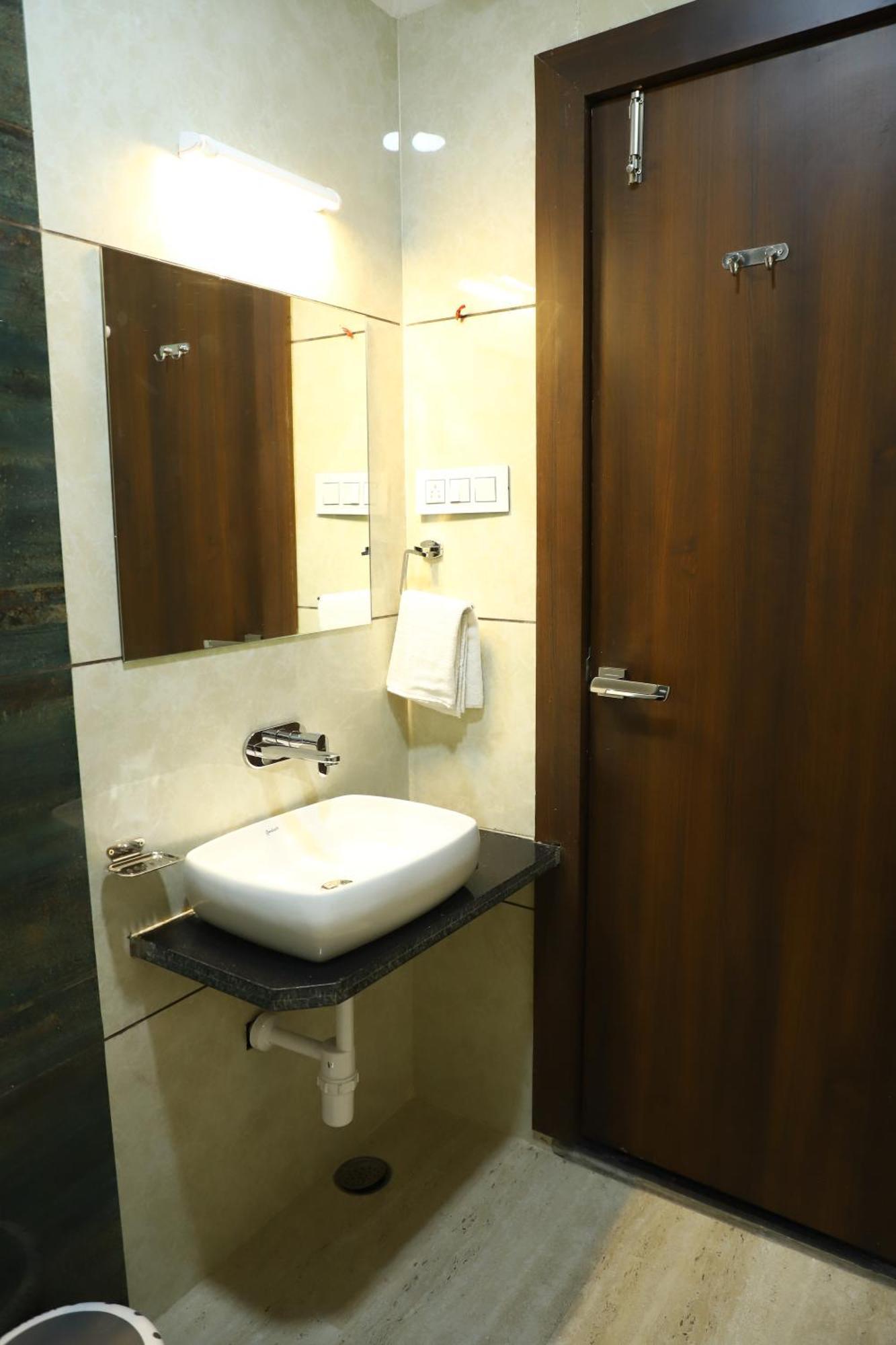 Hotel Singhnature Khandwa エクステリア 写真
