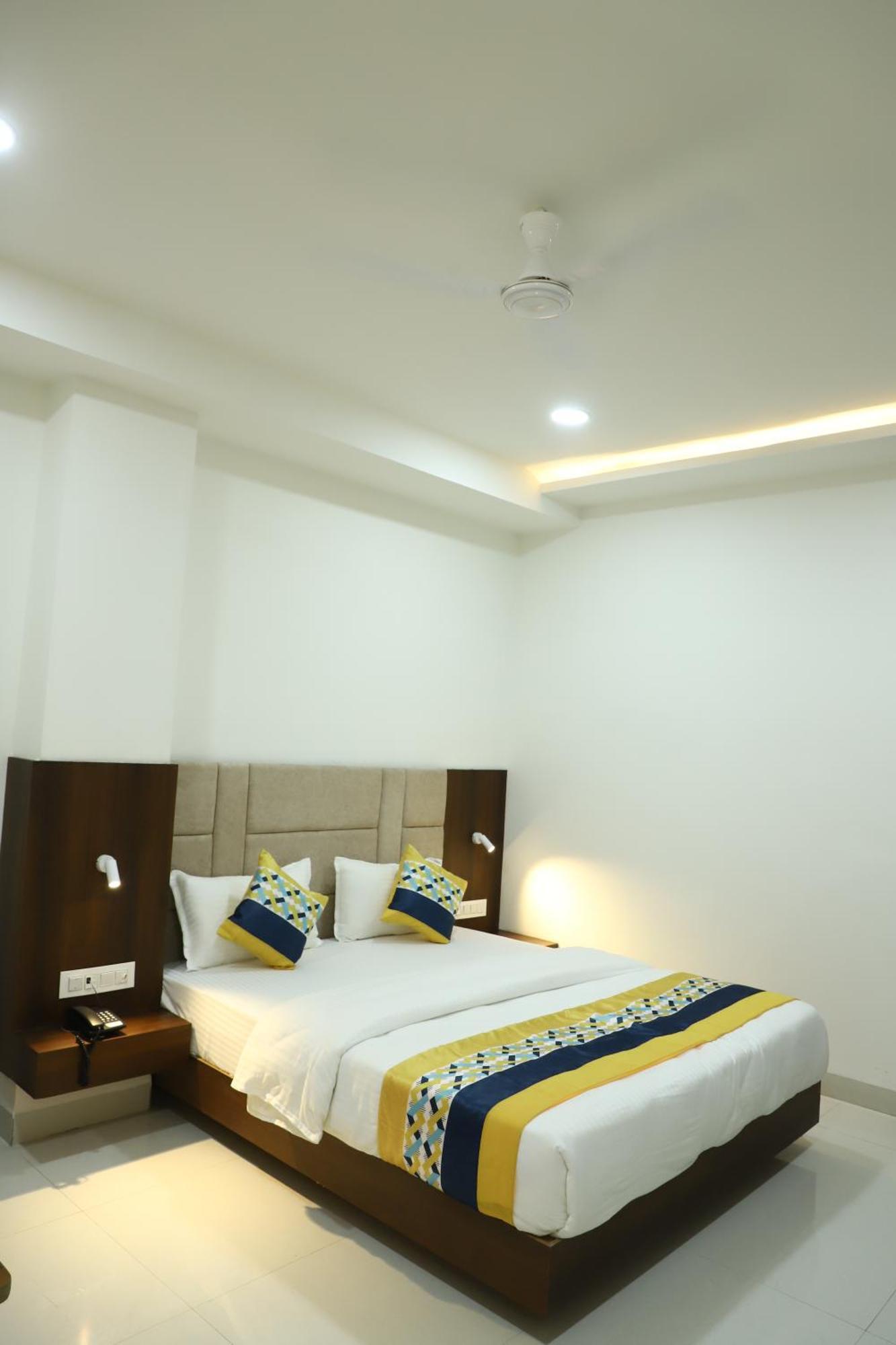 Hotel Singhnature Khandwa エクステリア 写真